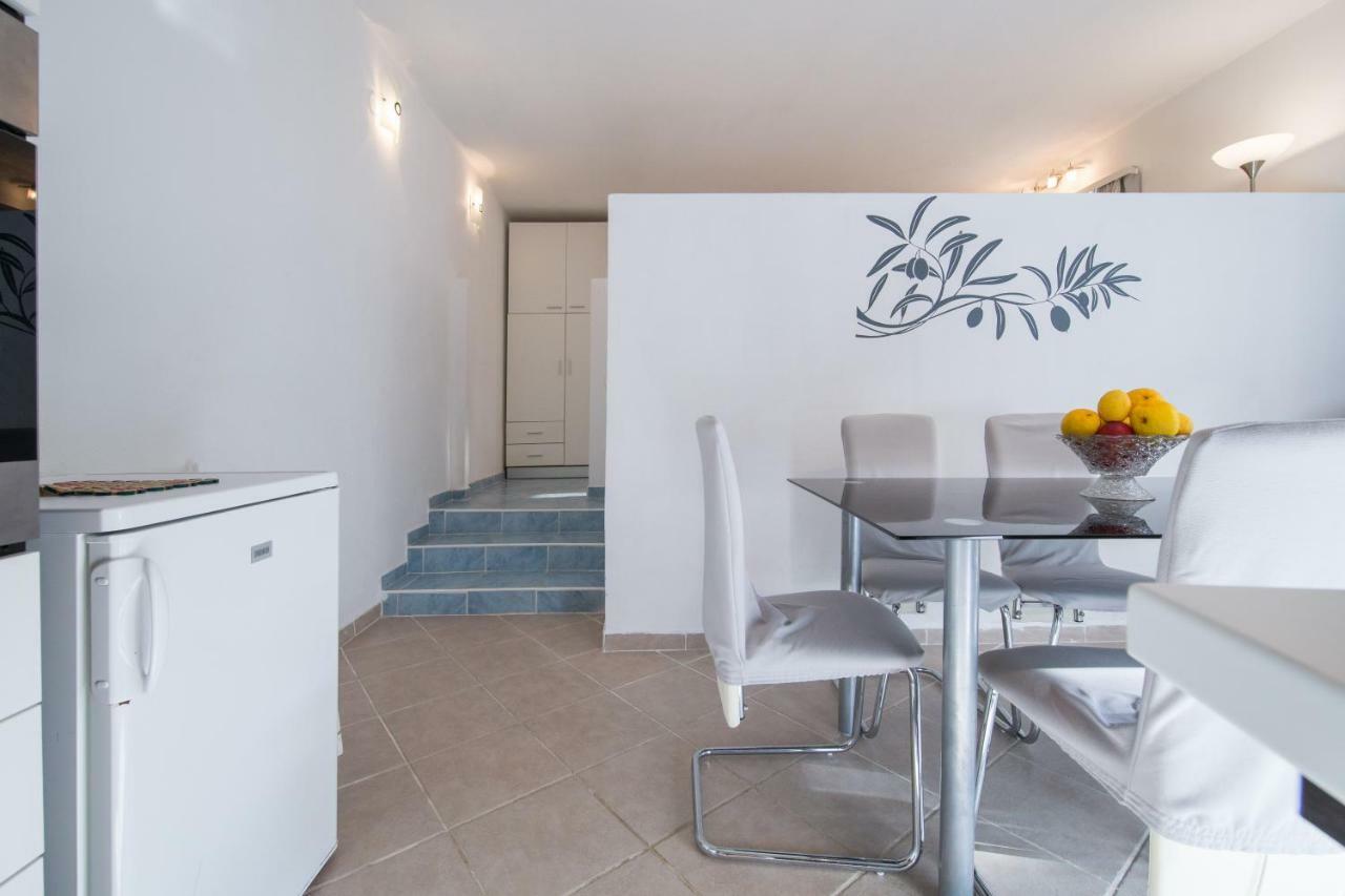 Strma Apartments Βις Εξωτερικό φωτογραφία