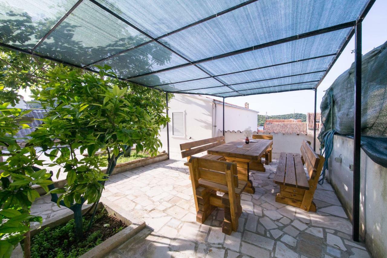 Strma Apartments Βις Εξωτερικό φωτογραφία